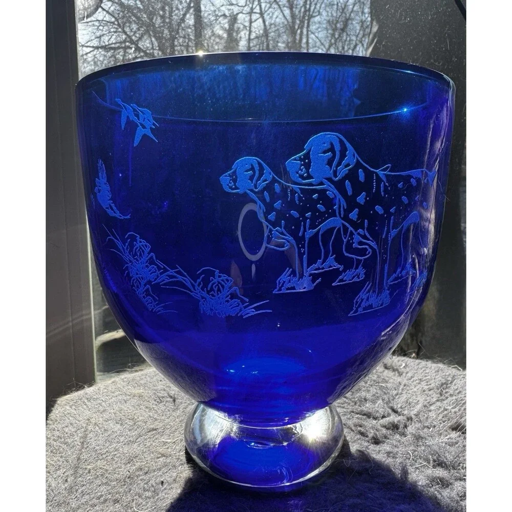 Arnold Larson Signed Cobalt Blue Etched Glass Bowl Hunting Dogs Pointers 7